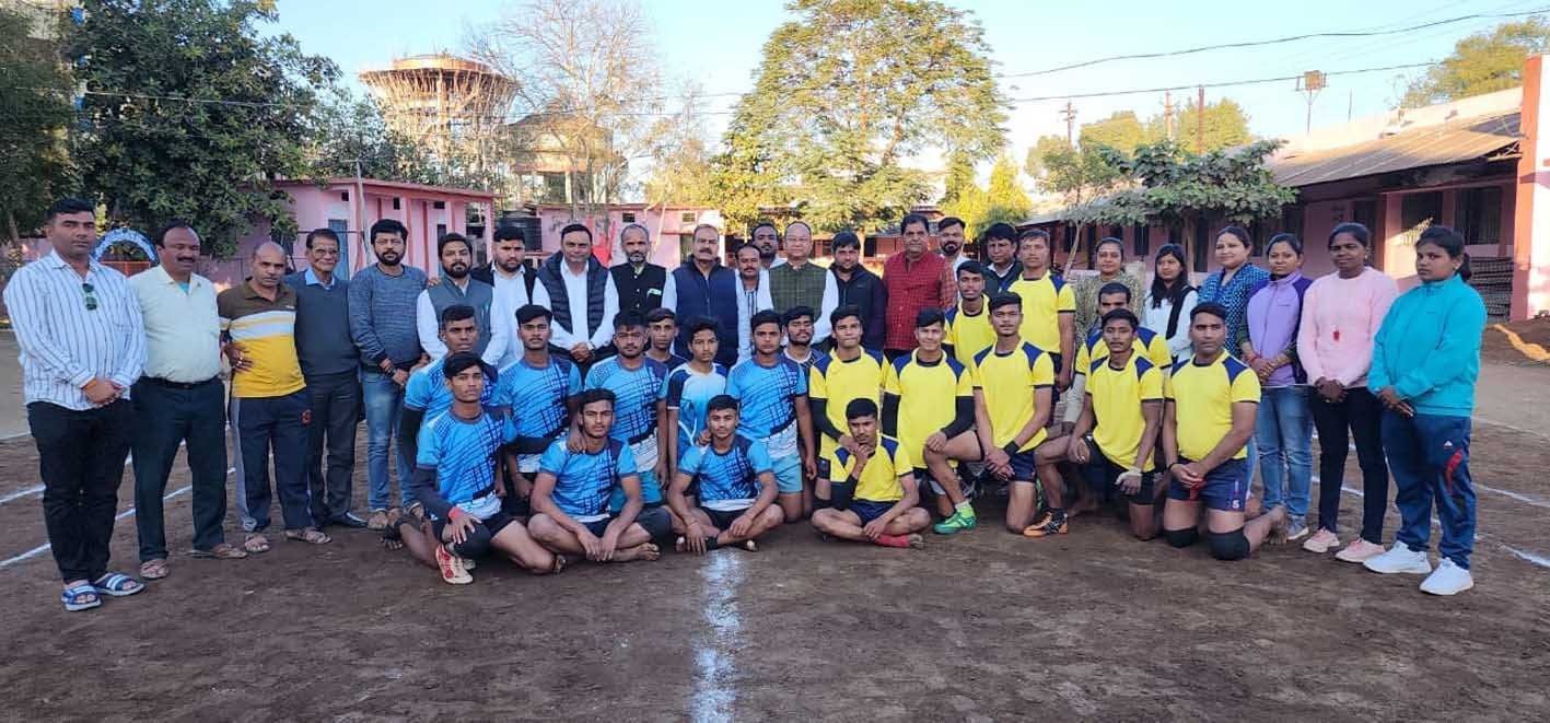 विधायक ने विजेता टीमों को किया पुरस्कृत