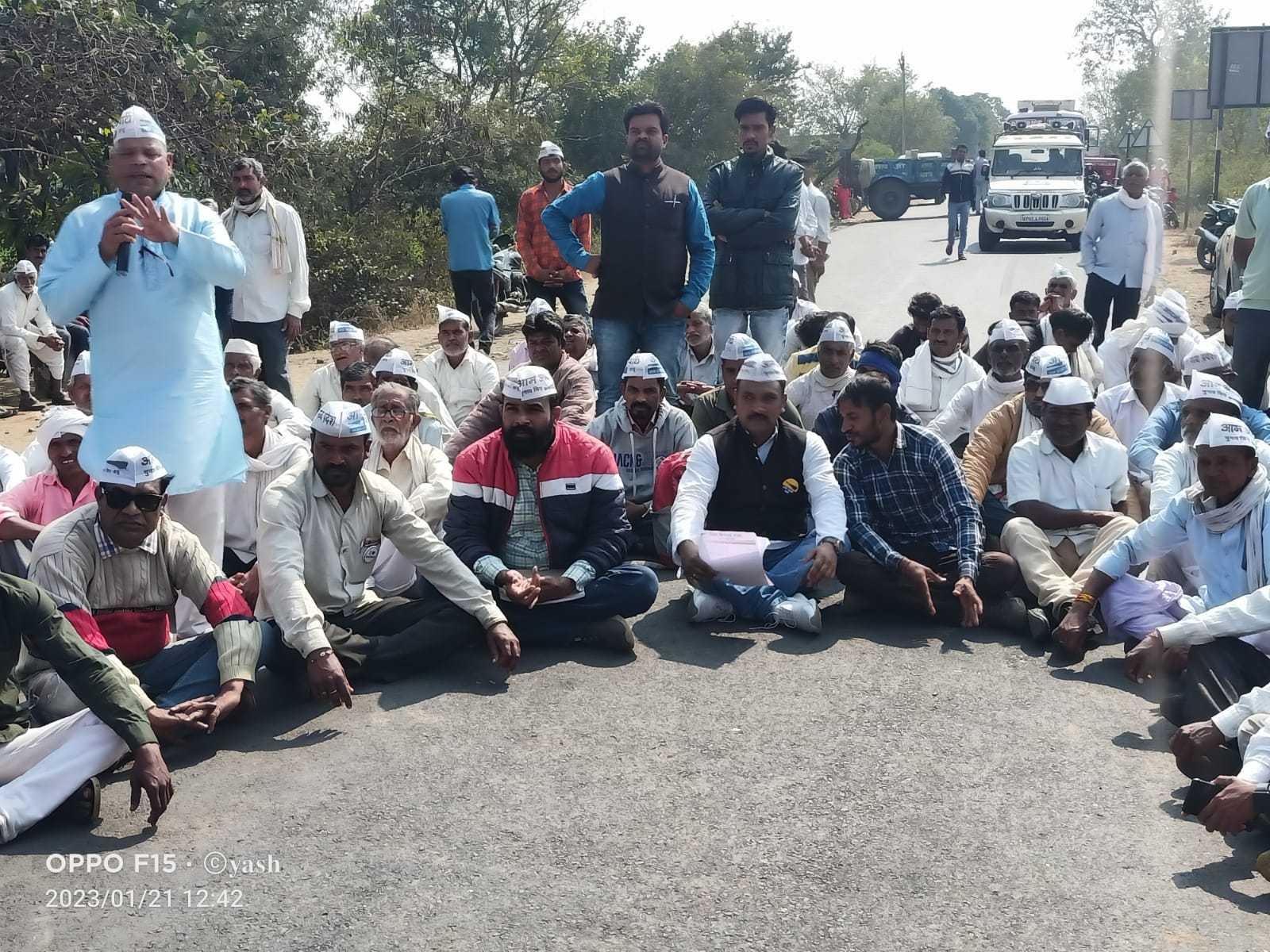 नाहर को लेकर आम आदमी पार्टी का जावरा जोड़ में चल रहा है चक्का जाम