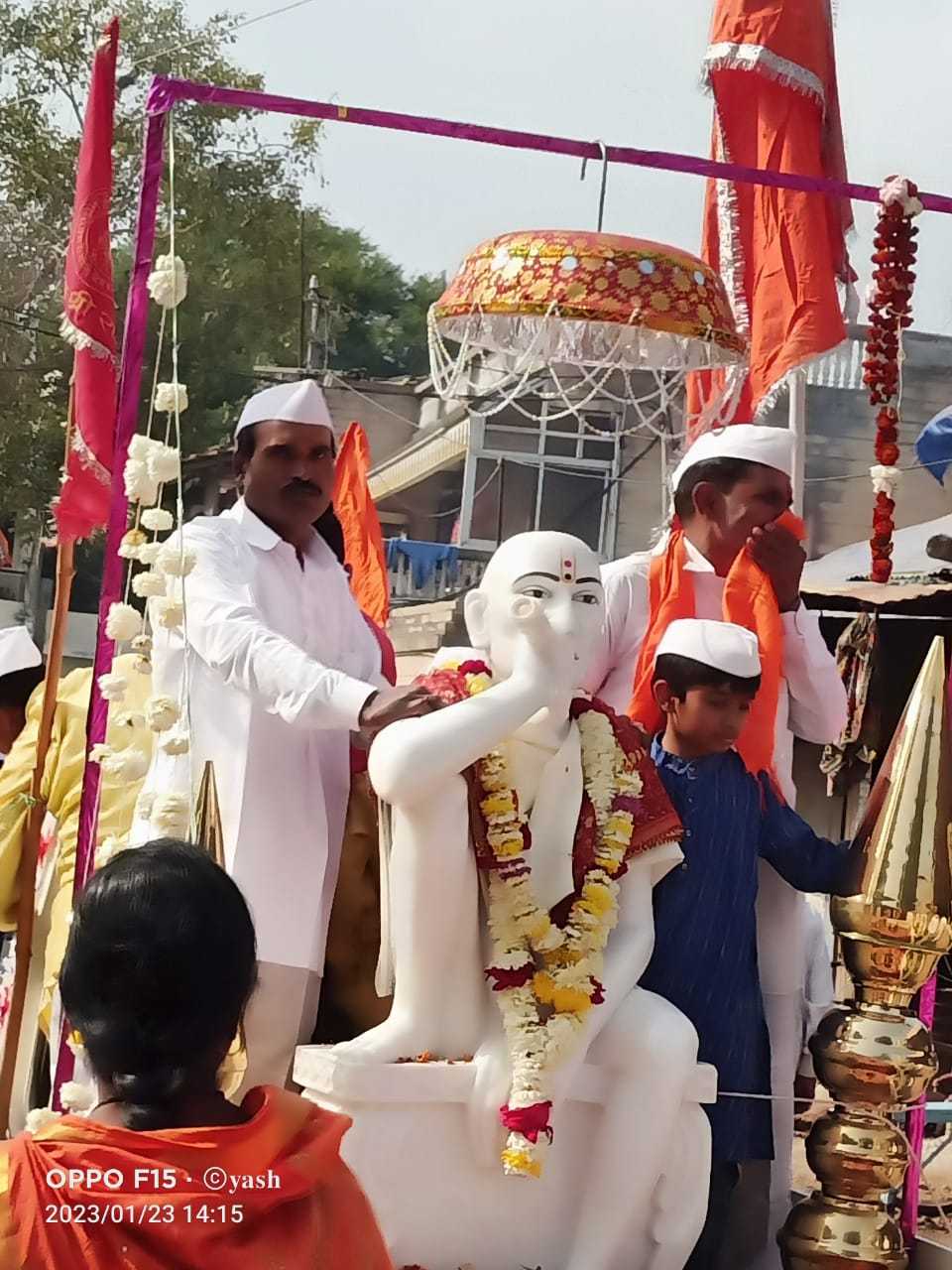 नगर भ्रमण पर निकले गजानन महाराज जगह-जगह हुआ भव्य स्वागत 26 जनवरी बसंत पंचमी को होगी स्थापना