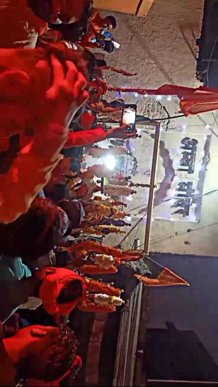 नगर के बागेश्वर धाम मंदिर से प्रारंभ हुई थी त्रिशूल महाशक्ति महासम्मेलन सभी मंडल अपने-अपने त्रिशूल लेकर इस कार्यक्रम में हुए शामिल हवन पूजन के साथ आज संपन्न होगी भंडारा प्रसादी