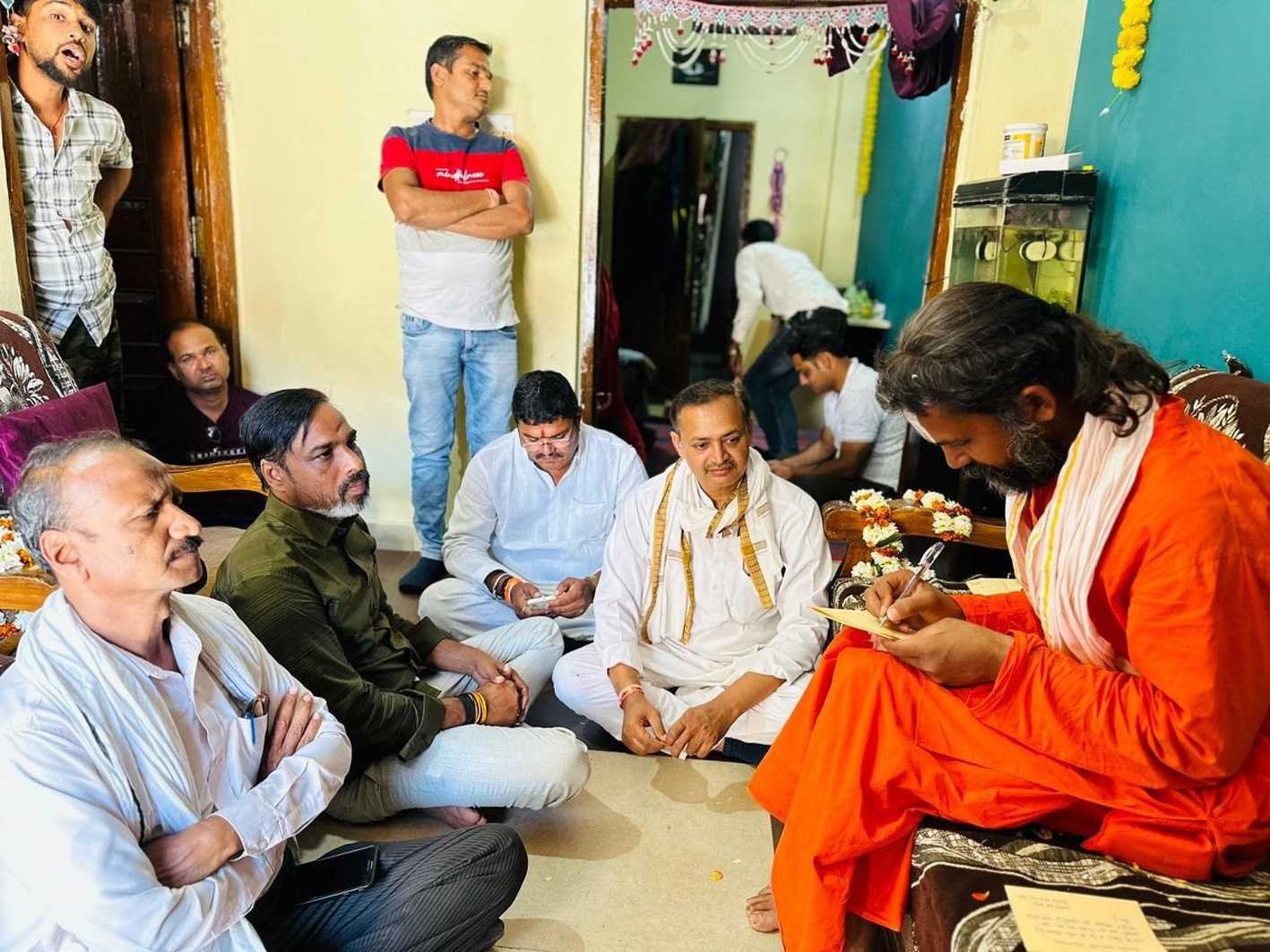 डिजिटल बाबा ने लिखा पीएम को पोस्टकार्ड