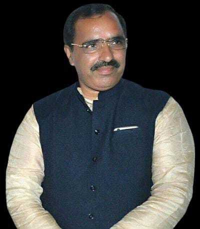 विकास यात्रा के नाम पर पचायतों और प्रशासन को सरकार ने बनाया भाजपा की प्रचार समिति।