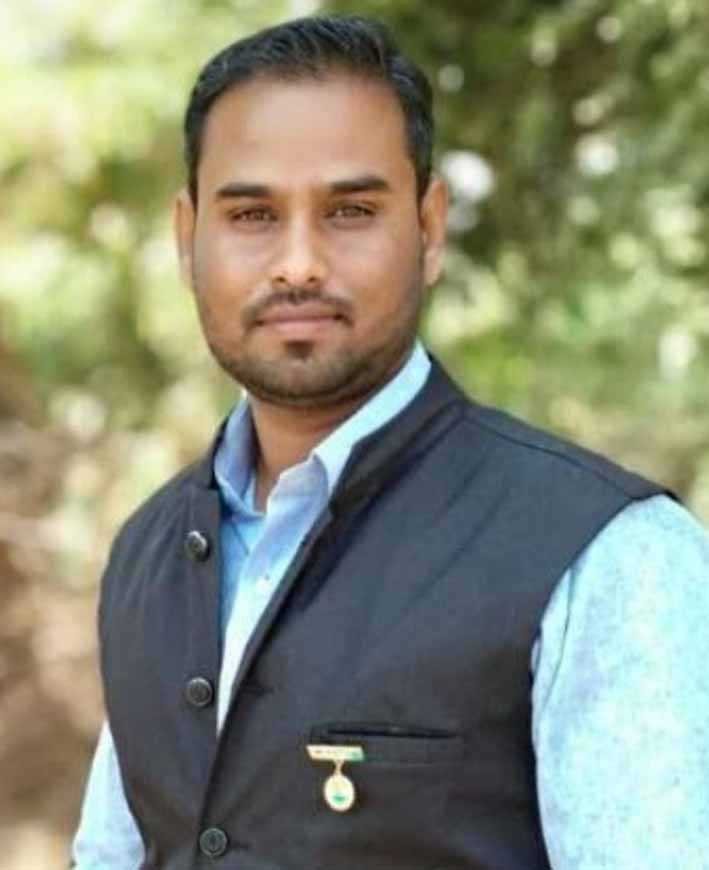 मजदूर के बेटे को मिली पीएचडी की उपाधि  
