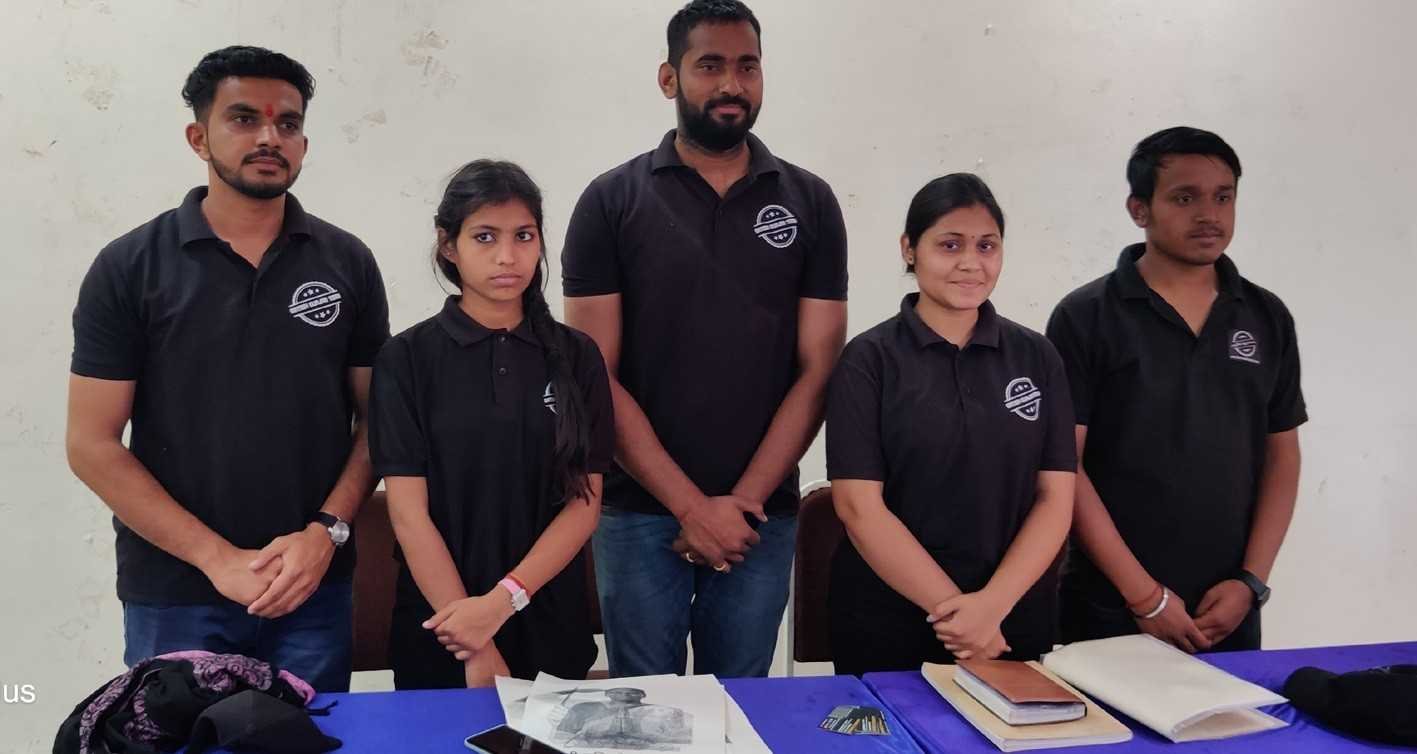 नारी शक्ति के सहयोग से २० मिनिट में बनाएंगे 6 कलाकृतियां