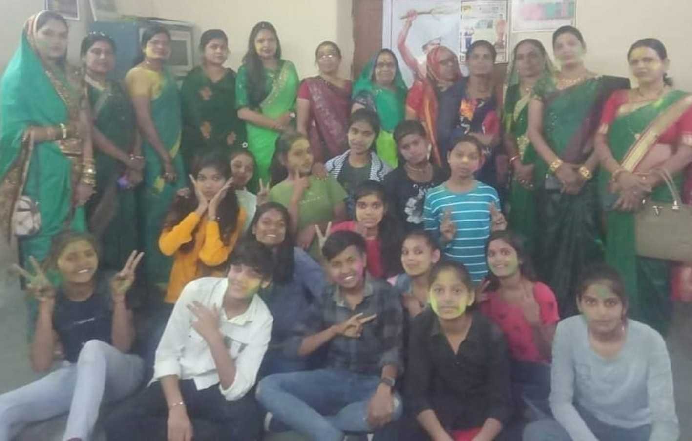 देश के विकास में नारी की भूमिका अहम – सीमा निराला  