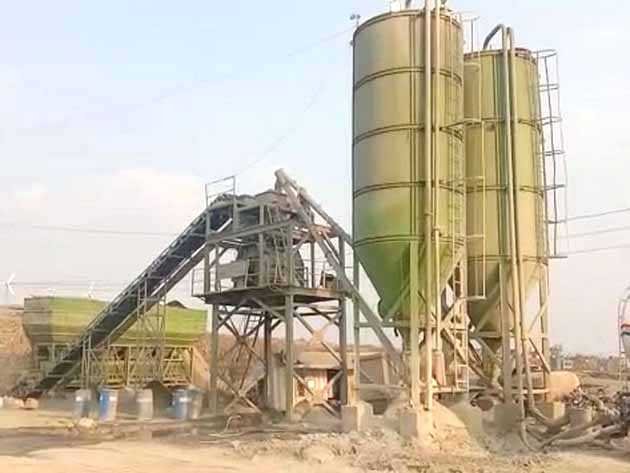 लोकायुक्त की खनिज अधिकारी के चार ठिकानों पर दबिश