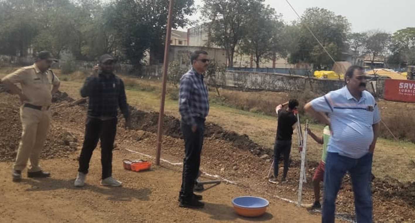 अधिकारियों ने किया निरीक्षण