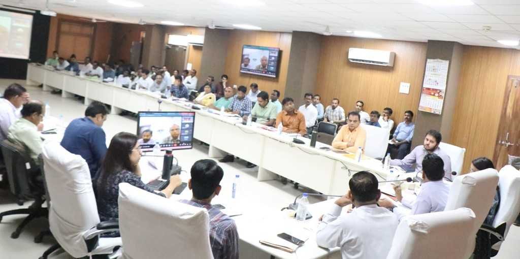 फ्री में होगा लोकसेवा केंद्र, एमपी ऑनलाइन और सीएससी सेंटर पर ईकेवायसी का काम