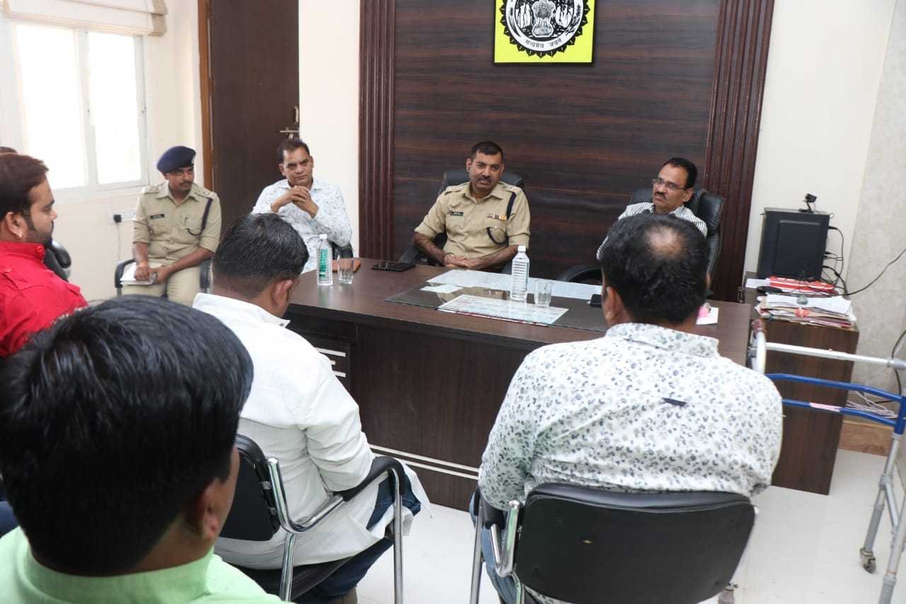 सोशल मीडिया पर निगरानी रखने की समिति की भी जिम्मेदारी