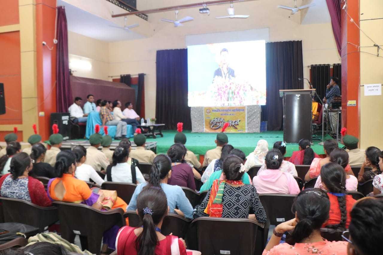 लर्न और अर्न योजना का हुआ शुभारम्भ