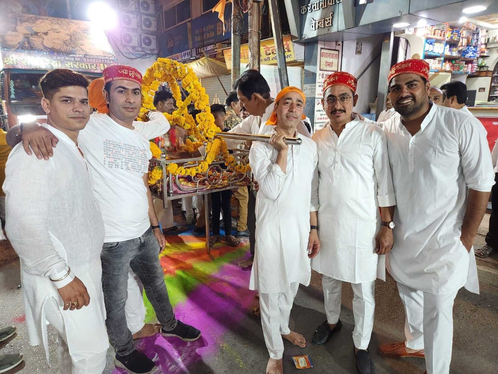 झूलेलाल जयंती … सिंधी समाज ने निकाली शोभायात्रा व बाईक रैली