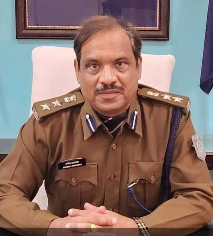 एसपी मनीष कुमार अग्रवाल का इन्दौर ट्रांसफर , मीडिया से बोले….  सफलता यहीं, केवल नाकामी साथ लेकर जाऊंगा : एसपी