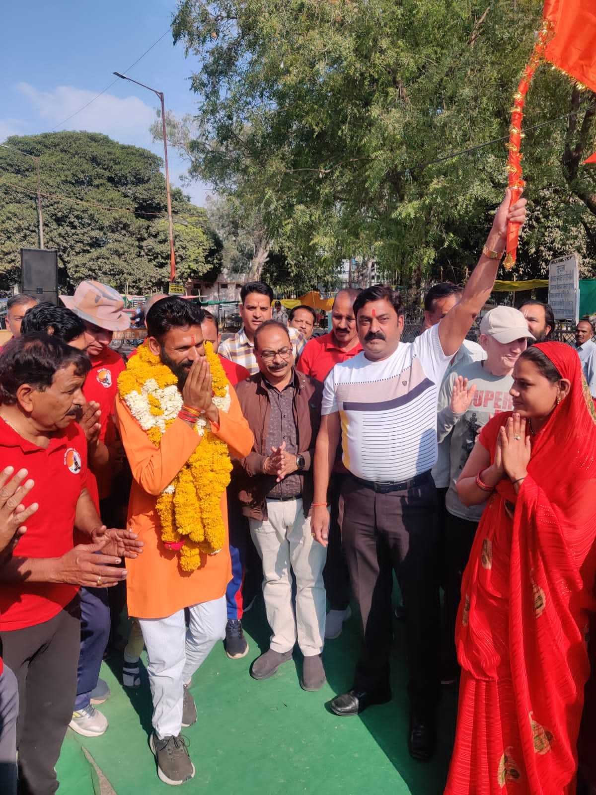 अमूल्य है योग: अयोध्या तक दौडक़र पहुंचा रहे युवाओं में योग का संदेश
