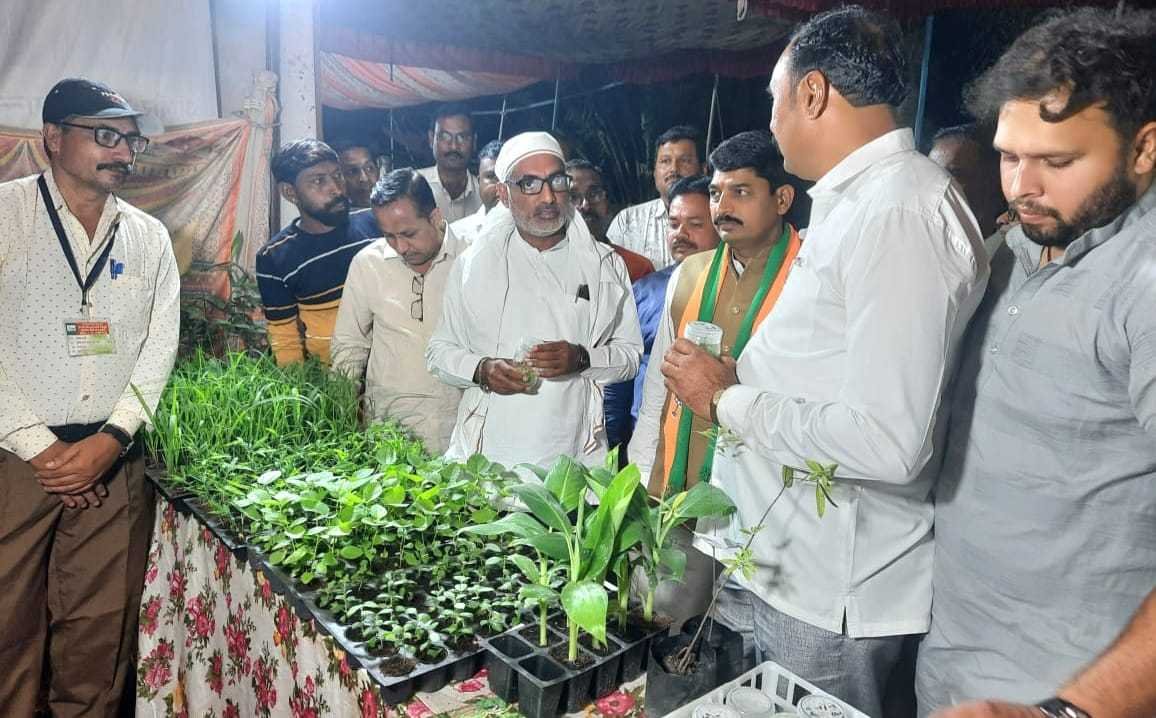 500 से अधिक प्रजातियो के पौधों की लगाई प्रदर्शनी