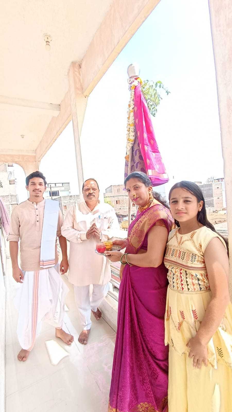 महाराष्ट्रीयन परिवारों ने गुड़ी पूजा कर मनाया गुड़ी पड़वा