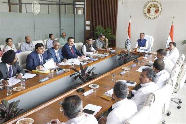 वित्त वर्ष के अंतिम माह में प्रकरण मंजूर कर शत-प्रतिशत लक्ष्य पूर्ति के प्रयास करें – मुख्यमंत्री श्री चौहान