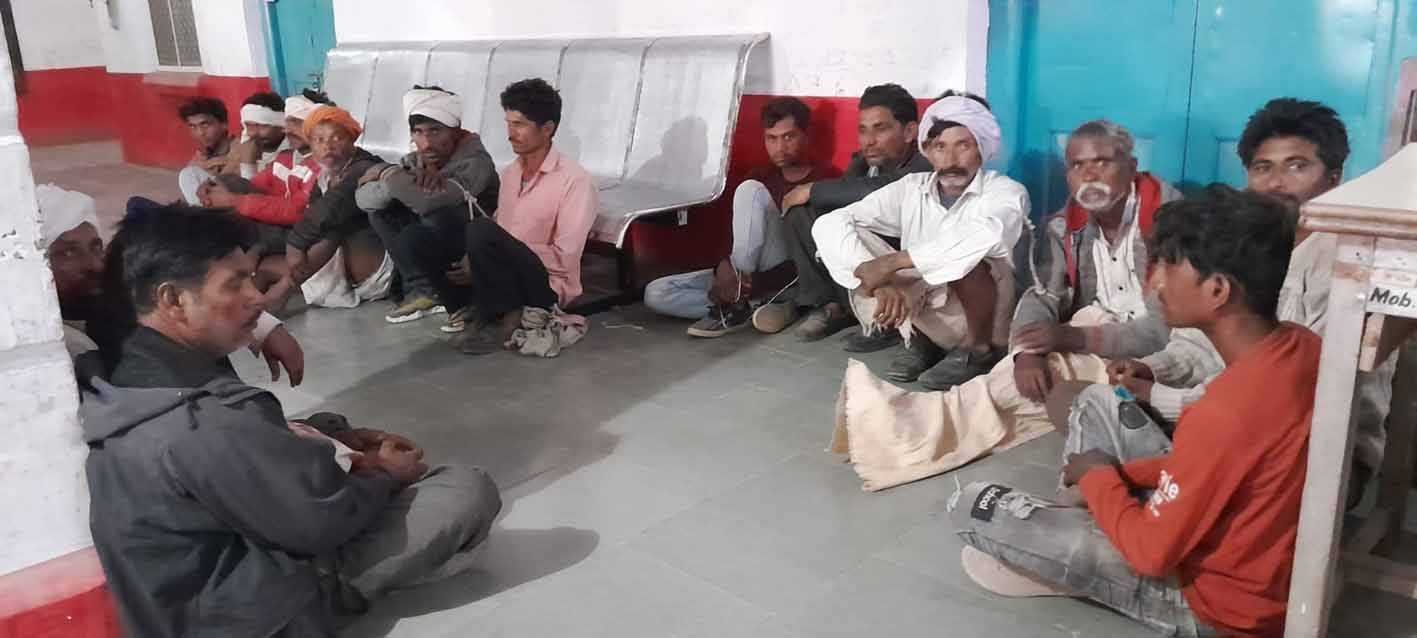 केसून के जंगल में पेड़ों को काट अतिक्रमण करने वाले गिरफ्तार