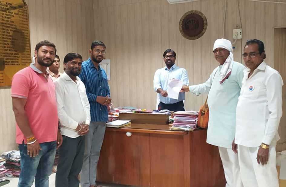 भाकिसं ने किसानों की मांगों लेकर कलेक्टर को सौंपा ज्ञापन