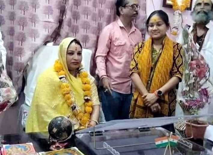 नवनिर्वाचित अध्यक्ष ने पदभार किया ग्रहण