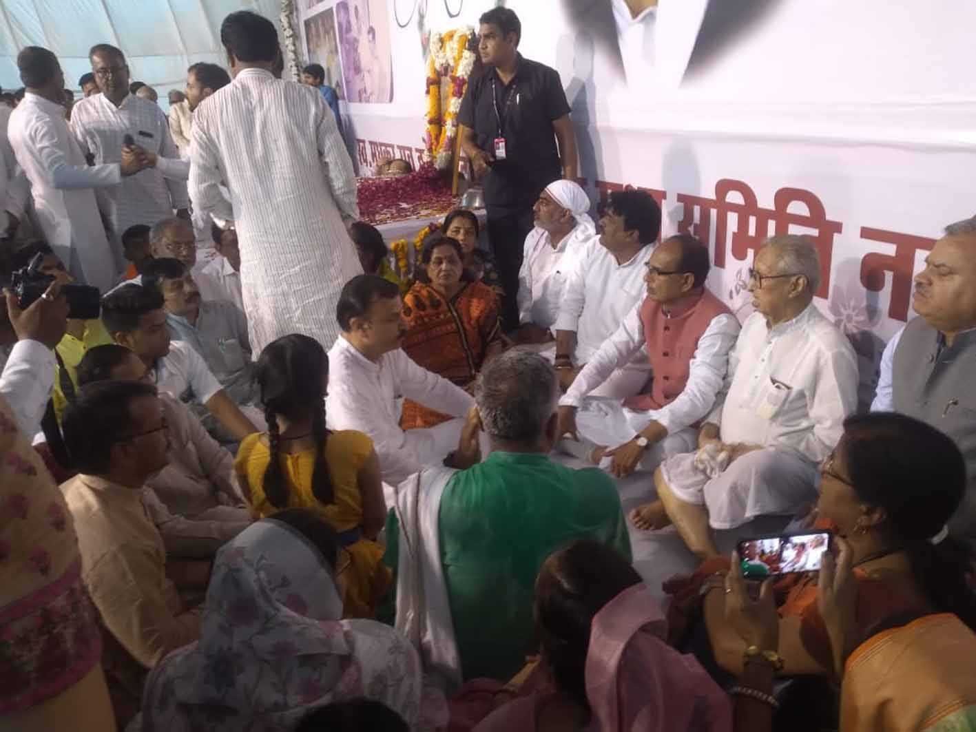 हमेशा याद आओगे दादा मधुकर हर्णे : मुख्यमंत्री