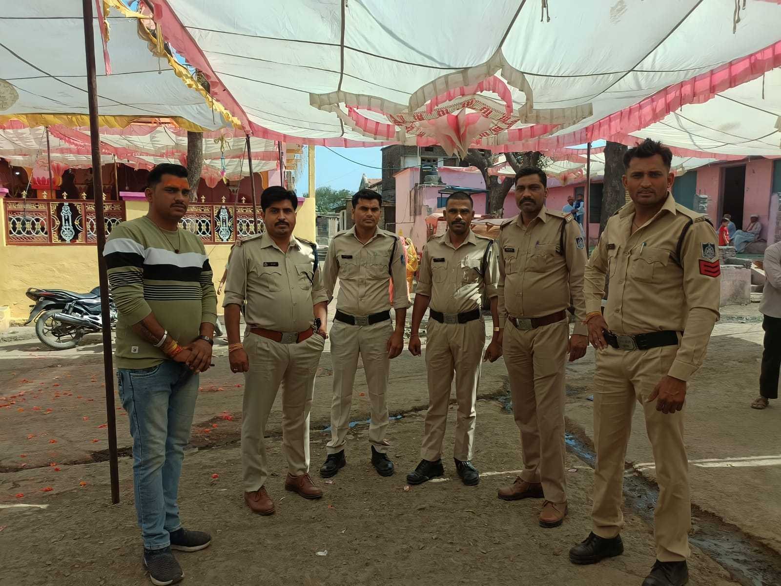 हनुमान जयंती पर माहौल बिगाड़ने वालों पर रख रहे कड़ी नजर