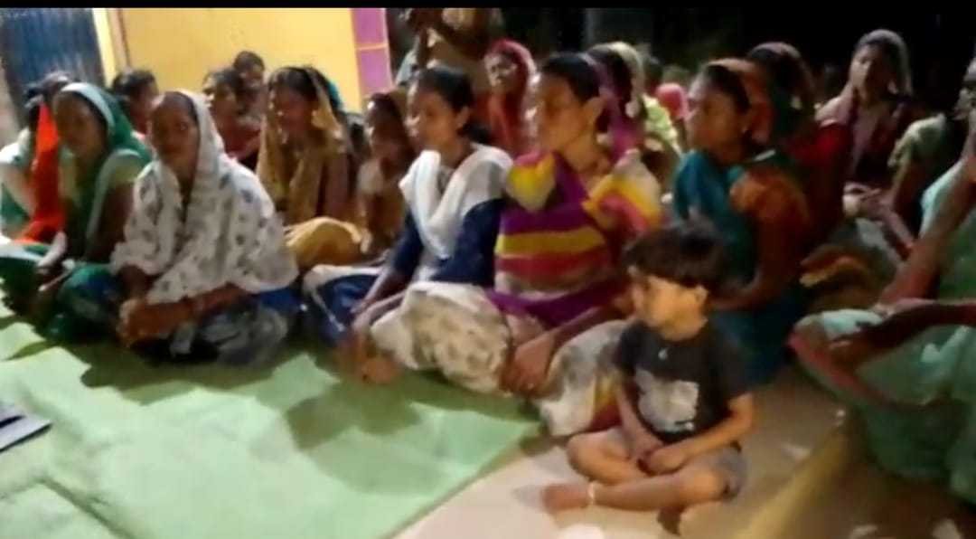 महिलाओ को अब‌ आगे आना होगा- श्रीमती मरकाम