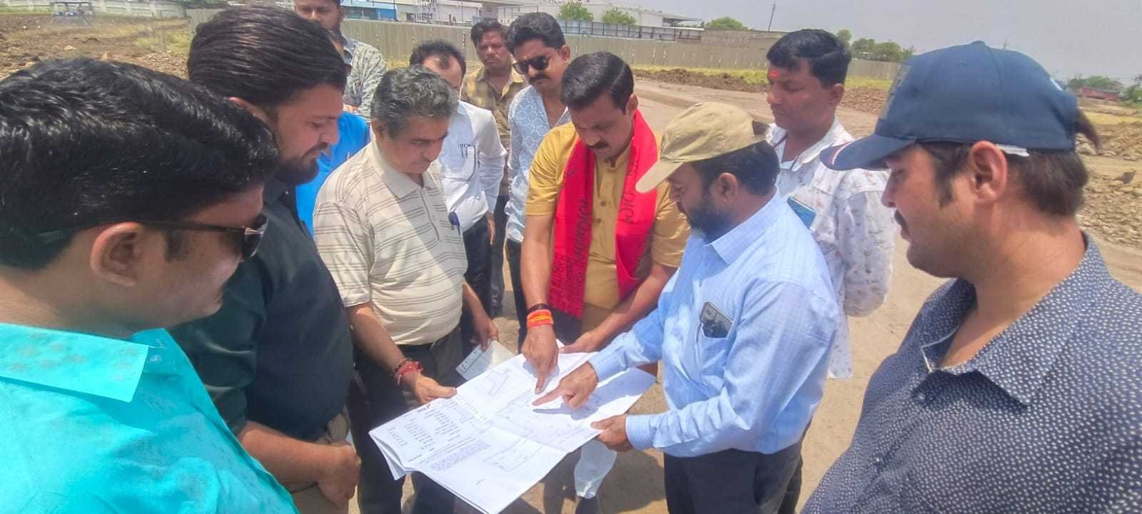 देविप्रा अध्यक्ष ने विकास कार्यों का अवलोकन कर अधिकारियों को दिए निर्देश
