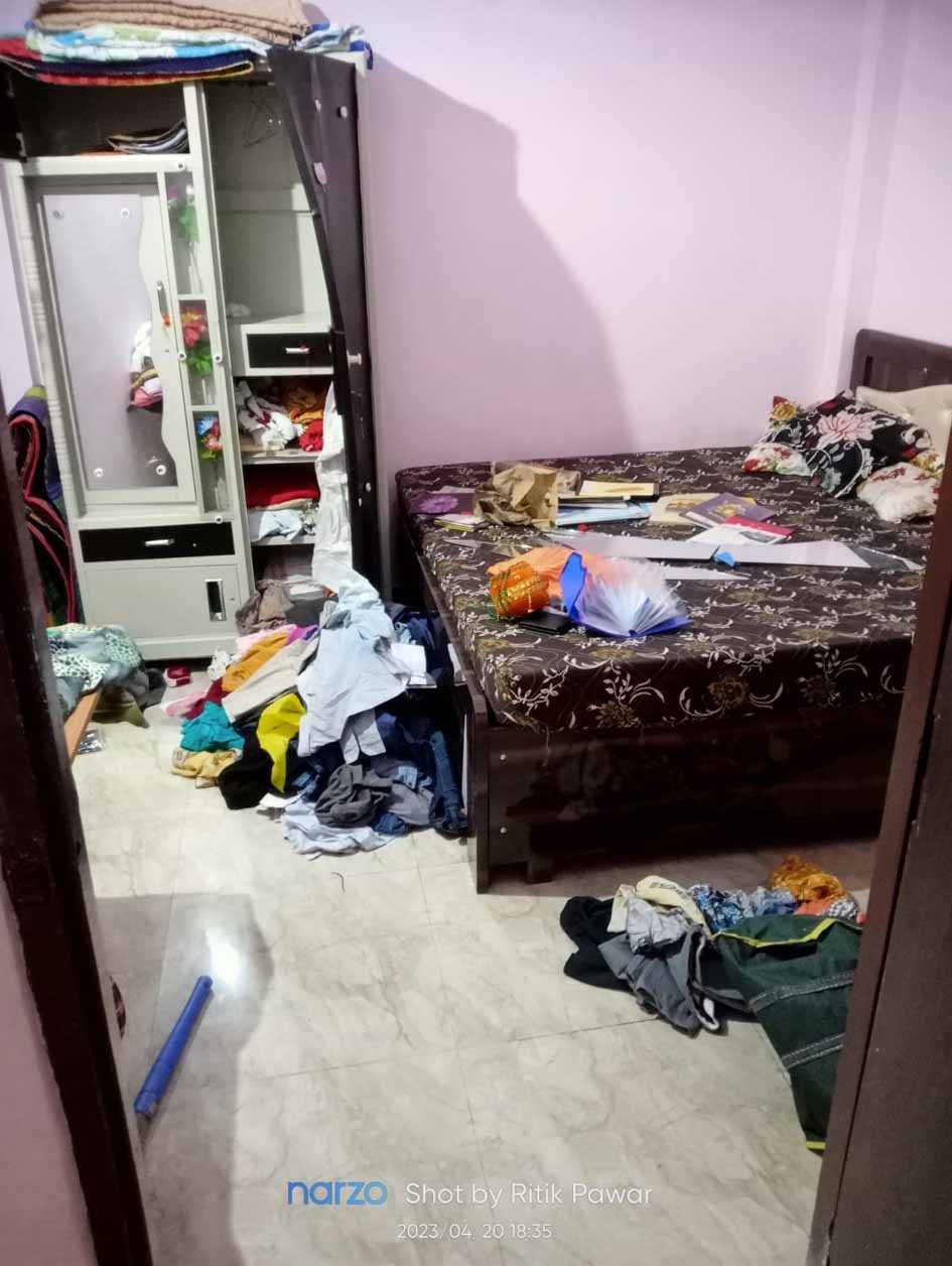 दिनदहाड़े ओंकारेश्वर में हुई चोरी का सुराग नहीं लगा पाई पुलिस