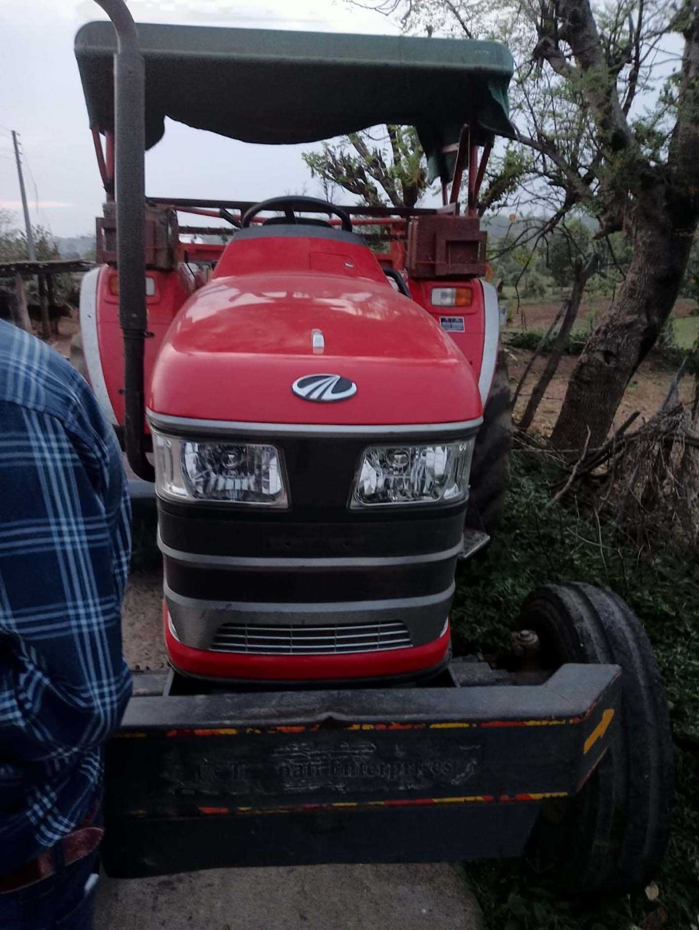 मोरन नदी से कर रहे थे अवैध रेत उत्खनन