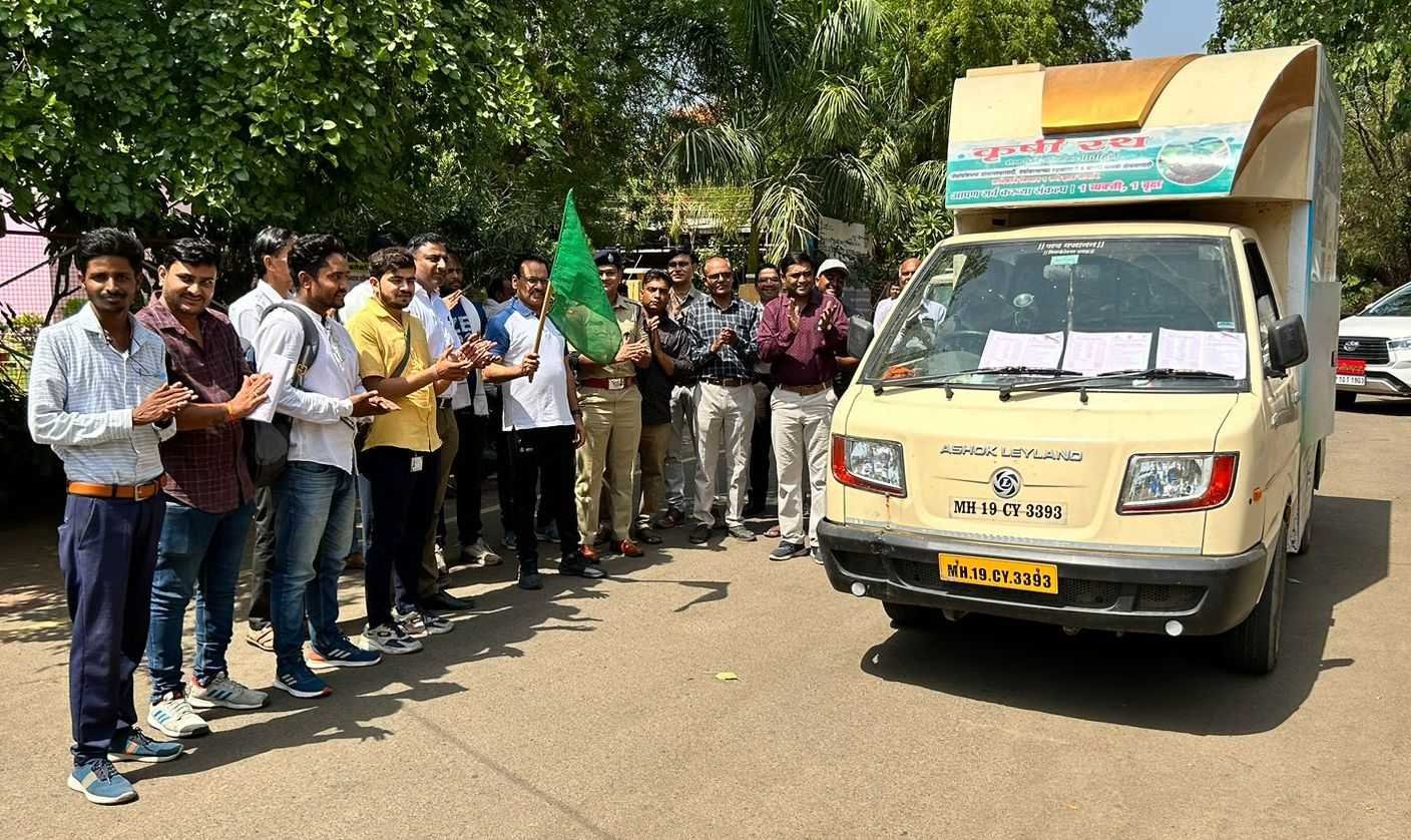 कलेक्टर ने एफपीओ योजना प्रचार-प्रसार के लिए रथ किया रवाना