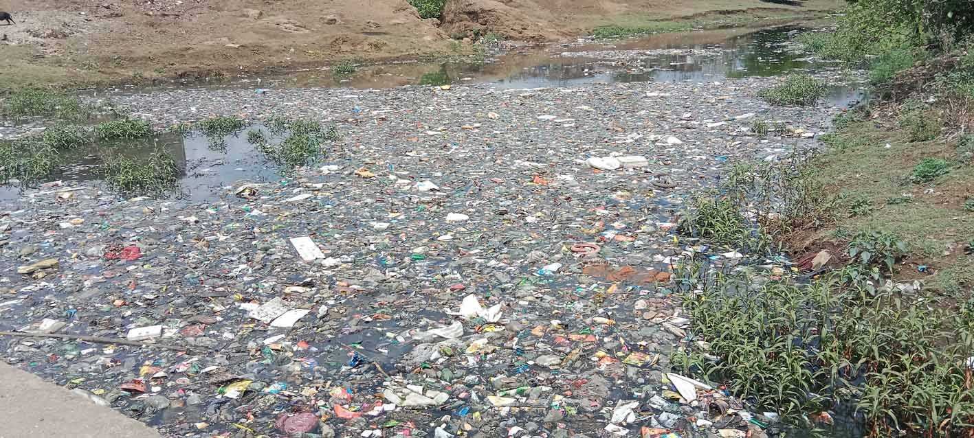 शहर की दो नदियां ! एक कल-कल बह रही तो दूसरी बदहाल