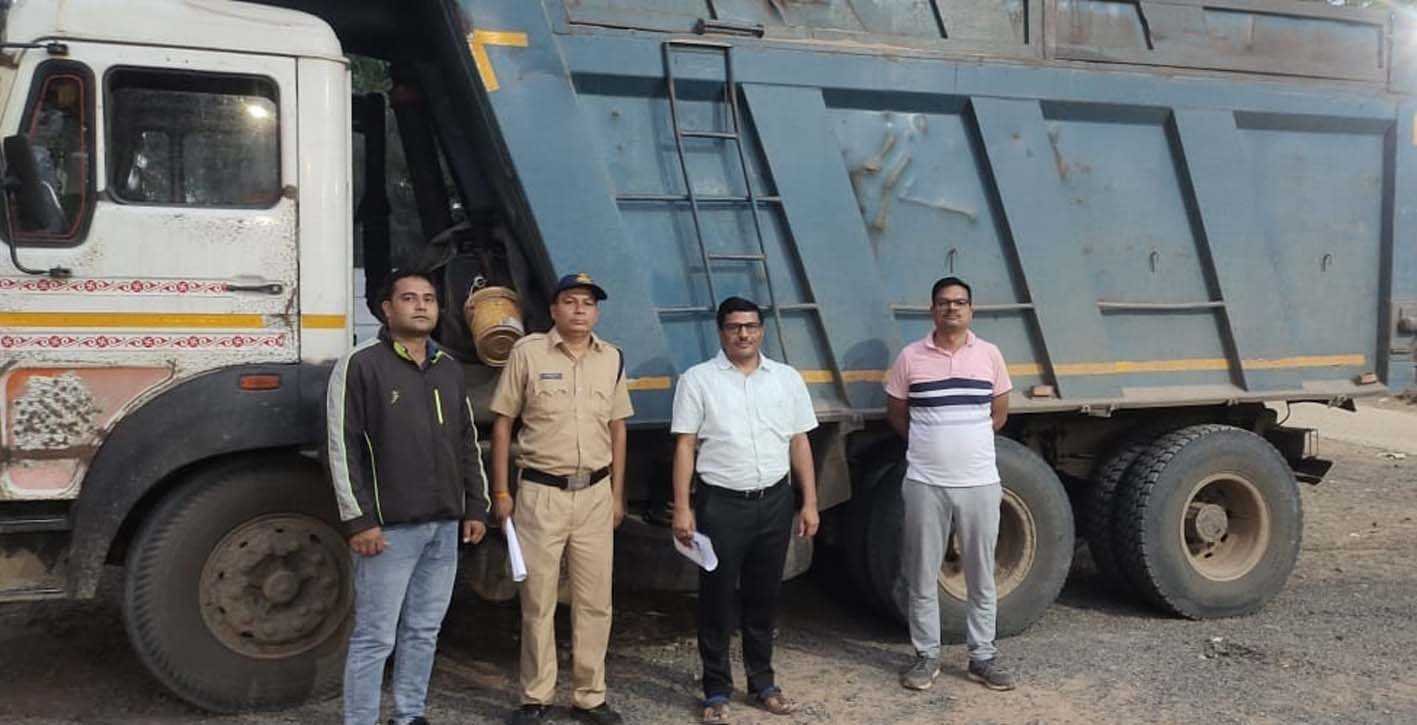 अवैध उत्खनन व परिवहन के खिलाफ की कार्रवाई, डंपर जप्त
