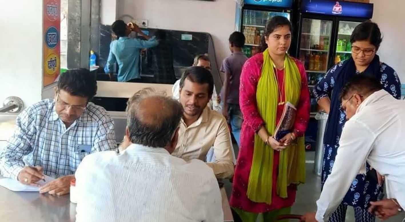 होटलों से घरेलू गैस सिलिंडर जप्त किए