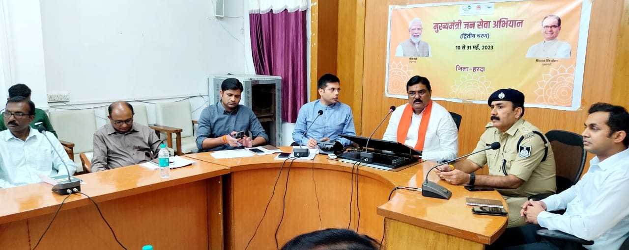 कृषि मंत्री के सख्त तेवर…  ओवरलोड डंपर और अवैध शराब को लेकर सख्त हुए माननीय  