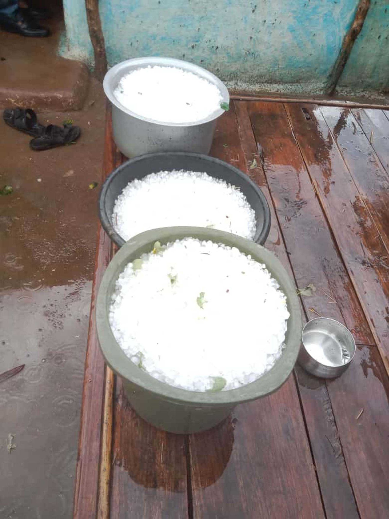 आधा दर्जन गांवों में हुई ओलों की बरसात, फसलों को नुकसान