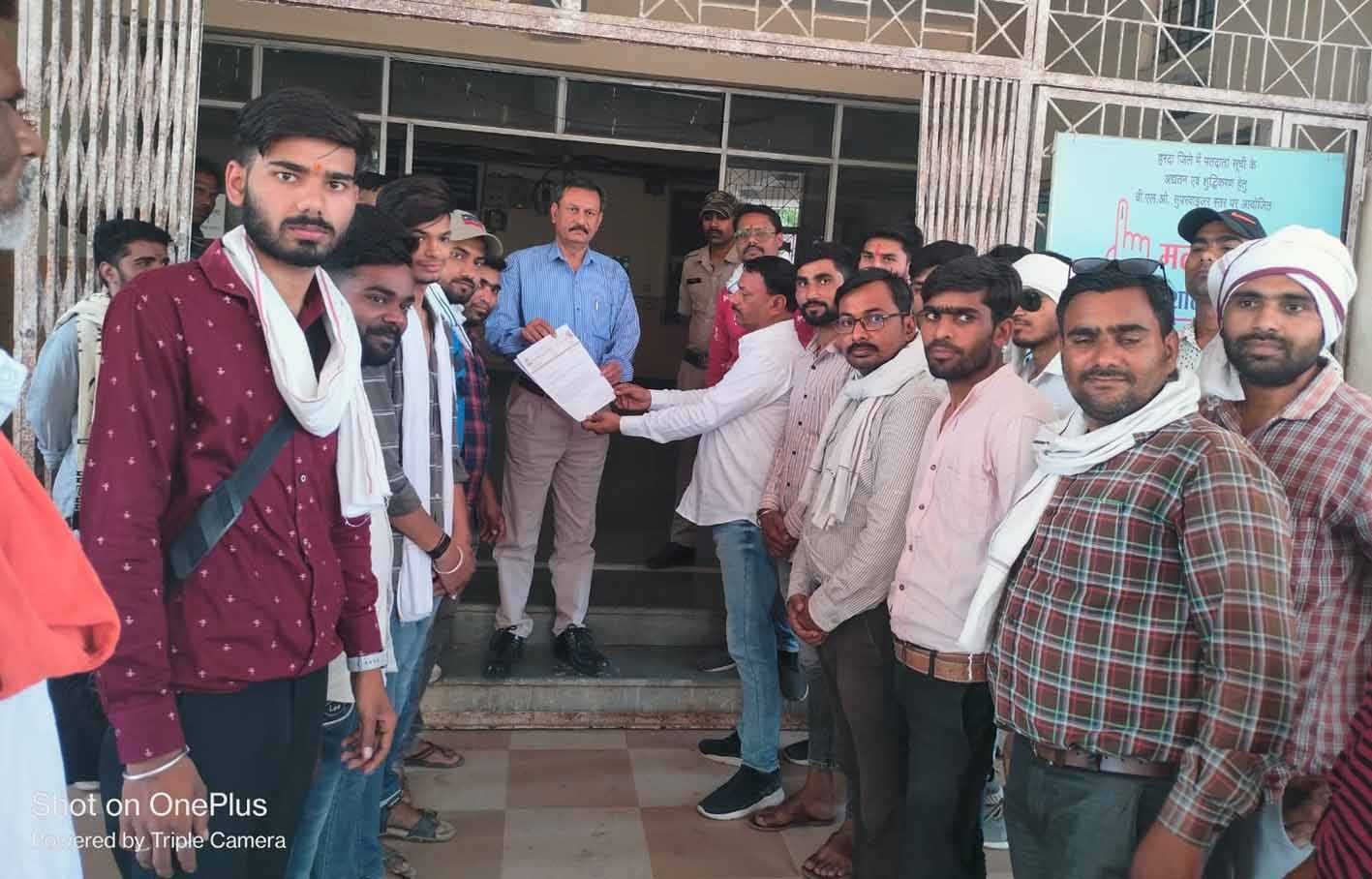देवी अहिल्या बाई होल्कर की प्रतिमा स्थापित करने की मांग