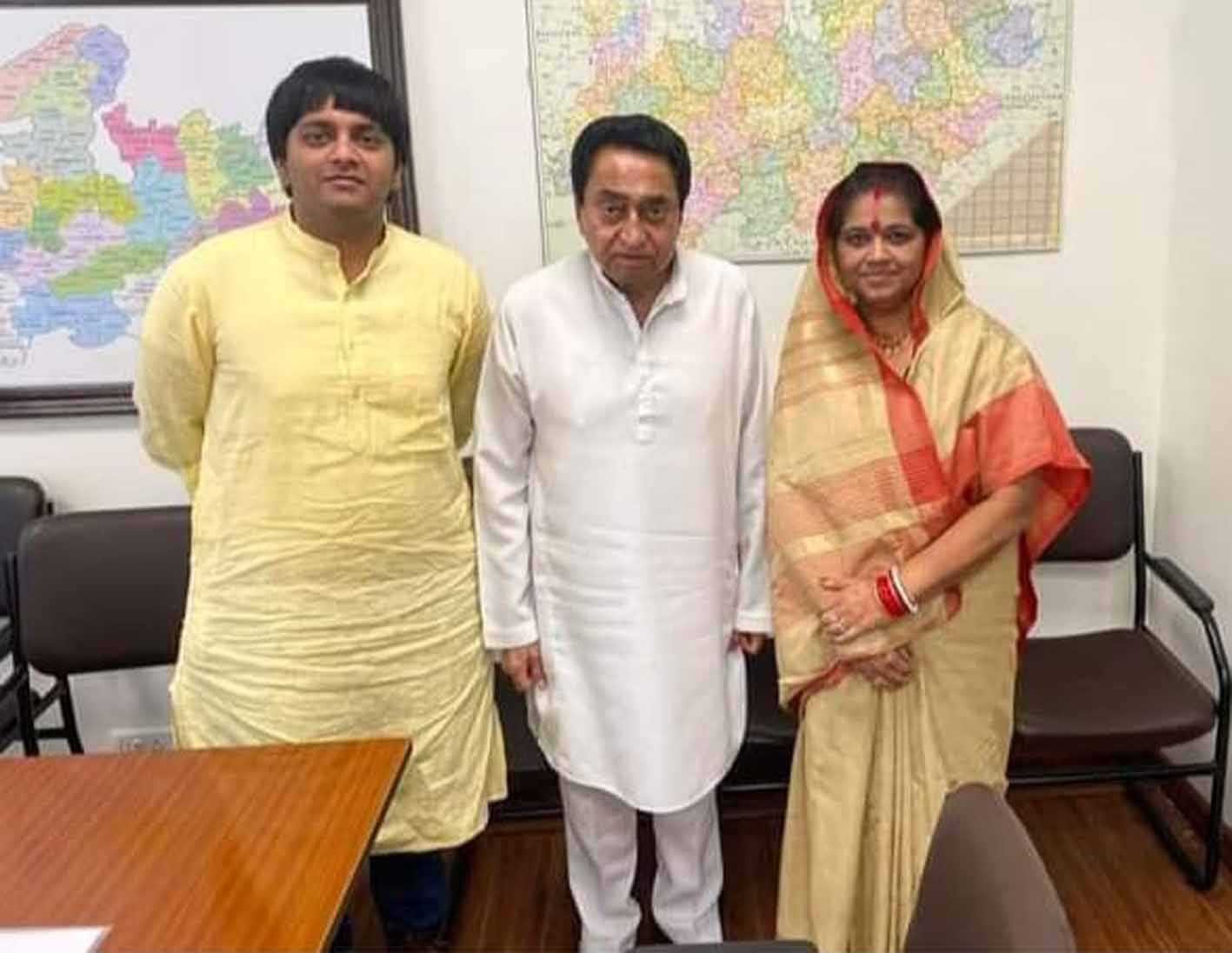 भाजपा के पूर्व सांसद भगत और सपा नेत्री अनुभा मुंजारे ज्वाइन करेंगी कांग्रेस