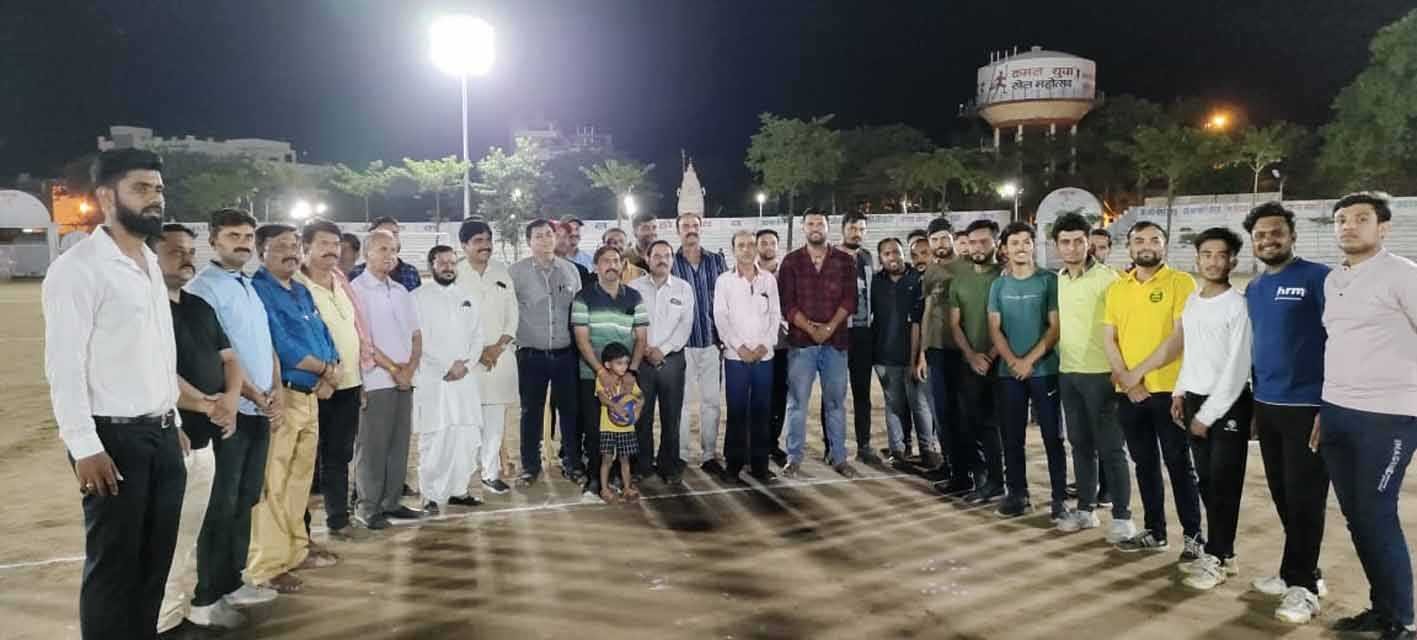 परशुराम प्रीमियर लीग….  पहले दिन रेणुका पुत्रम एवं संत तुलसीदास इलेवन ने जीता मैच