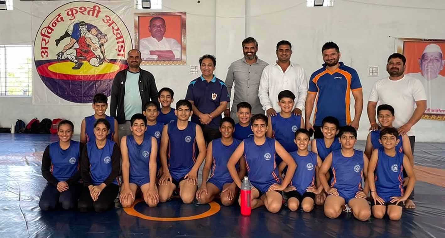अखाड़ा पहुंचे अर्जुन पुरस्कार विजेता पहलवान