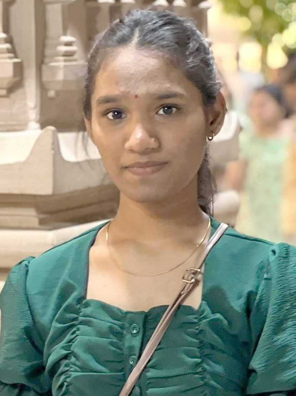 12वीं में मुस्कान का सुयश