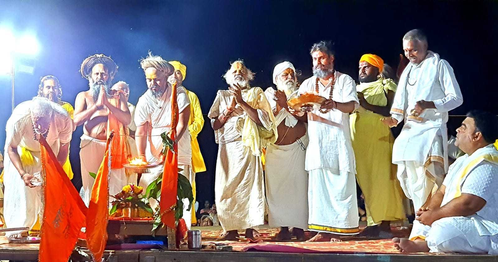 श्री सुंदरधाम आश्रम का ये कैसा नजारा