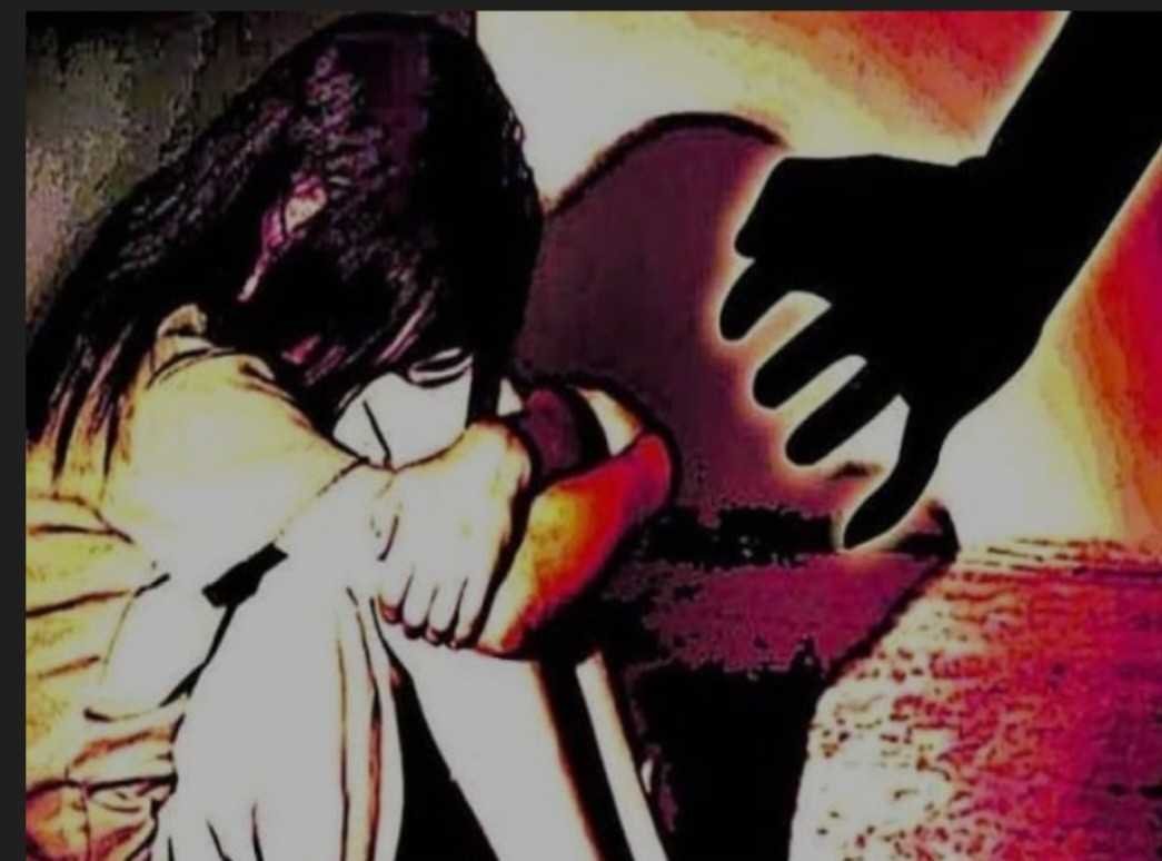 पेेट में हुआ दर्द परिवार वाले ले गए अस्‍पताल, जांच के दौरान पता चला सात माह की गर्भवती 14 वर्ष की बच्ची