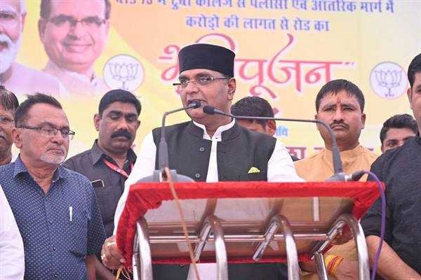 अयोध्या बायपास ट्रुबा कॉलेज से पलासी तक बनेगी 2.5 किलोमीटर सड़क