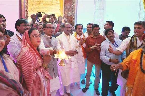 जन-सहयोग से बना मंदिर सभी की श्रद्धा और भक्ति का केन्द्र