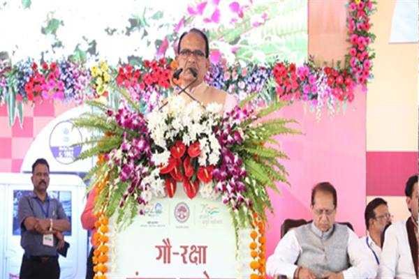 अब पशुओं के इलाज के लिए भी उपलब्ध होगी एम्बुलेंस