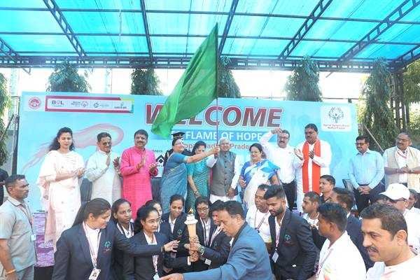 राज्यपाल श्री पटेल स्पेशल ओलंपिक टॉर्च हेंड ओवर कार्यक्रम में हुए शामिल