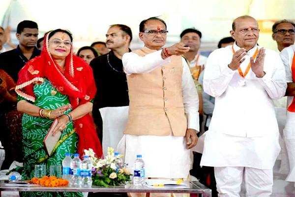 विकास के साथ जन-जन को जोड़ने वाली धर्म-संस्कृति को बढ़ावा देना सरकार का दायित्व : मुख्यमंत्री श्री चौहान