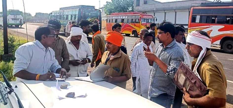 बसों पर से वसूले 8 हजार