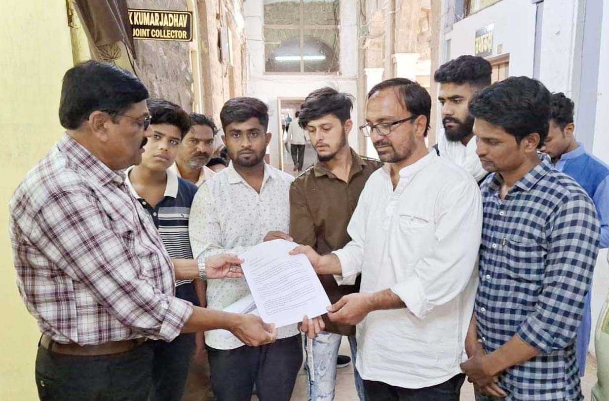 इंदौर जैसे सेंटरों से हज जाने की यात्रा महंगी व ब्रेक-जर्नी वाली
