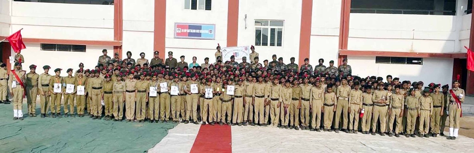 एनसीसी कैंप के समापन पर कैडेट्स हुए पुरस्कृत